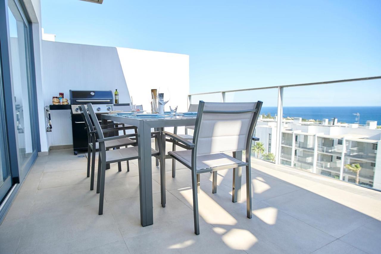 מנילבה Penthouse With Stunning View And Rooftop Terrace מראה חיצוני תמונה